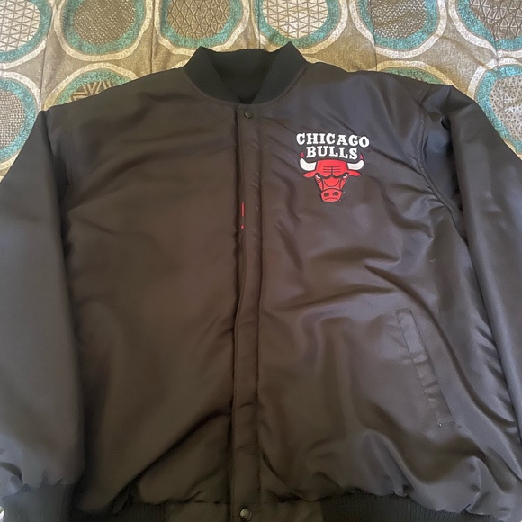 Nba Chicago Bulls Wool Body & Leather Sleeves Reversible Jacket